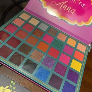 Beauty Creations Pallets
